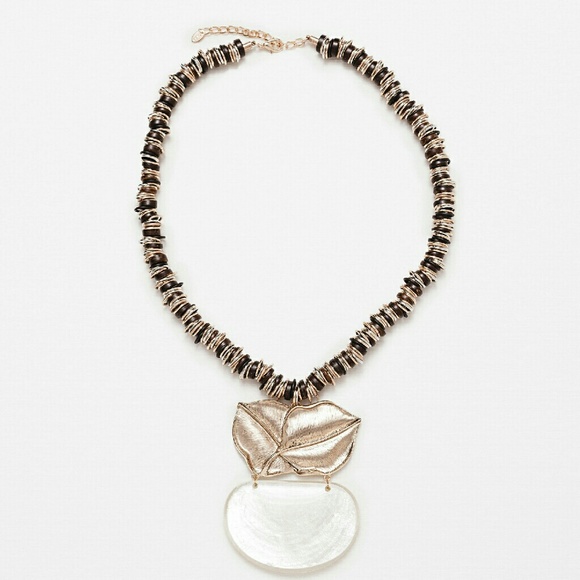 Zara necklace  (1856) - Picture 2 of 4