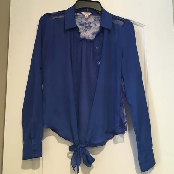 Long sleeve lace blue button down
