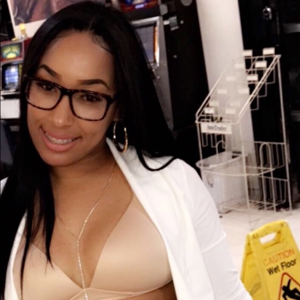 Meet your Posher, R'khya