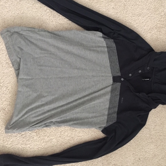 Men's RVCA long sleeve size small