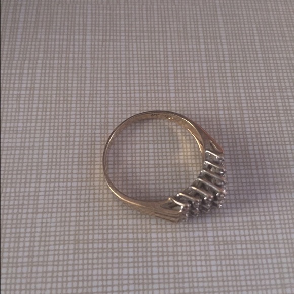 SALE Beautiful Gold ring stamped 10K FIRM 10 from Evelyn(suggested user