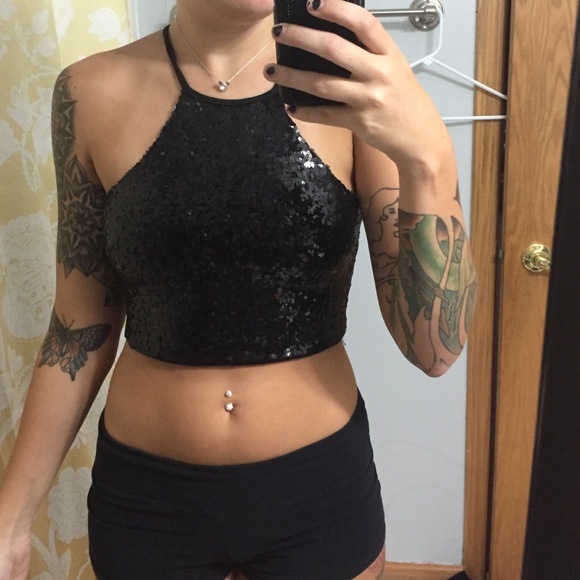 Crop top