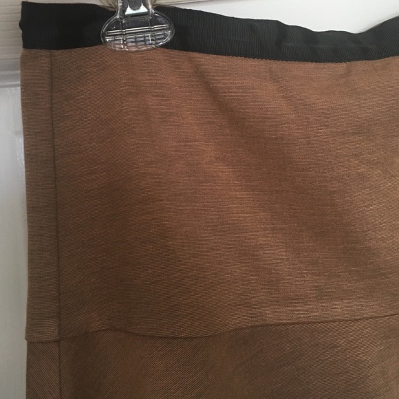 Free Shipping ✔️Sienna Colored Mini Skirt from UO - Picture 3 of 4