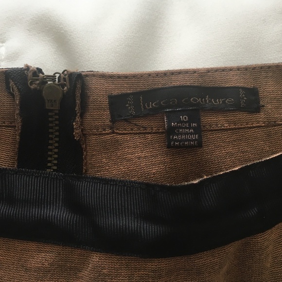 Free Shipping ✔️Sienna Colored Mini Skirt from UO - Picture 4 of 4