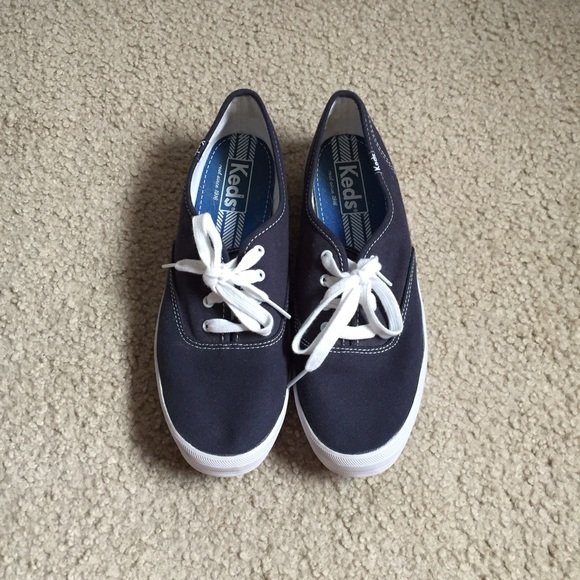 Navy Blue Keds size 9 - Picture 1 of 3