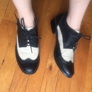 BDG Black and Cream Oxfords