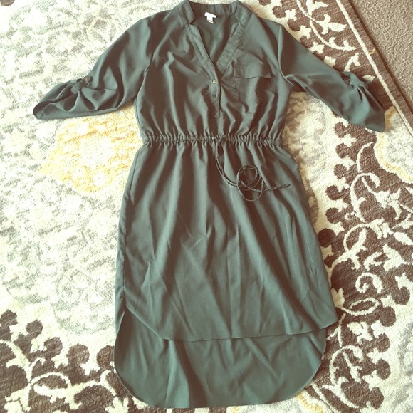 Perfect for fall dress looks great with boots