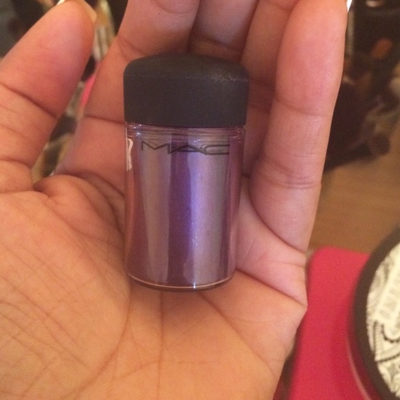 MAC pigment