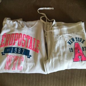 Aeropostale sweat suit