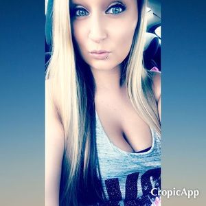 Meet your Posher, Nicole