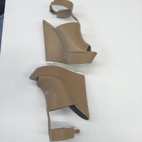 Beau + Ashe Nude Platforms ~ Size 7 new - Picture 1 of 4