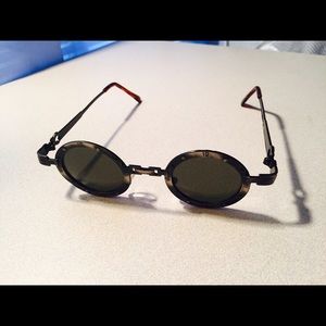 'Time Warp' metallic-based round shades.