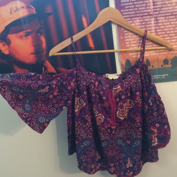 Pacsun Bell Sleeve top - Picture 1 of 3