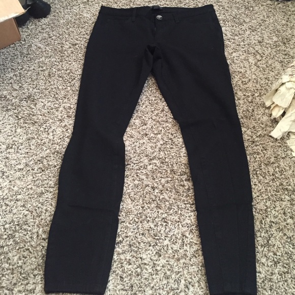 Black pant
