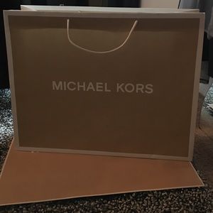🚫SOLD🚫 2 extra large Michael kors gift bags