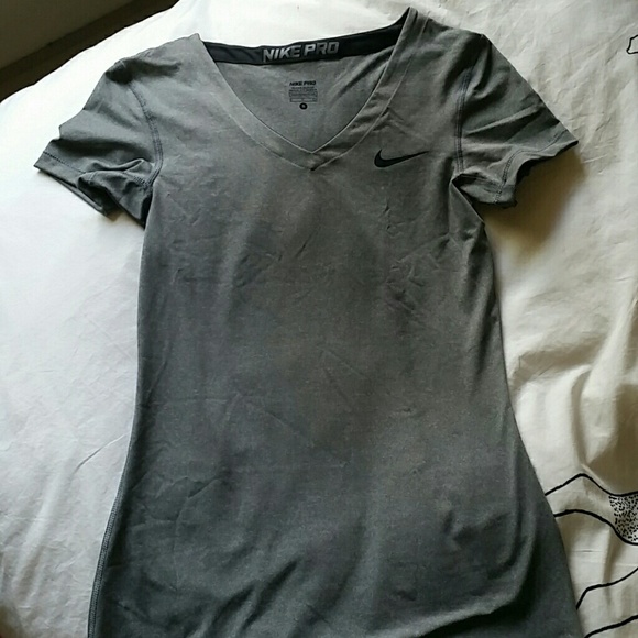 Nike Pro workout tee **bundle for @sleising**