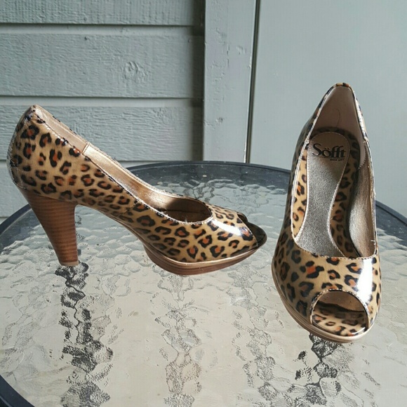 Leopard open toe heel