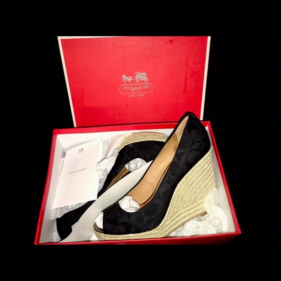 Coach 👜 Milan Signature Espadrille Wedges, SZ 8👠