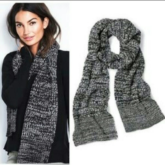 Victoria's Secret Black/White Marled Scarf BNWT
