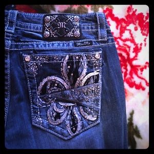 Miss me signature Slimbootcut size 31 inseam 33-34