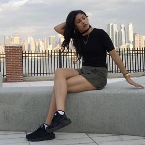 Meet your Posher, Debbie