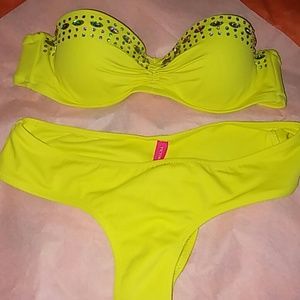 VS Binki Bling Yellow