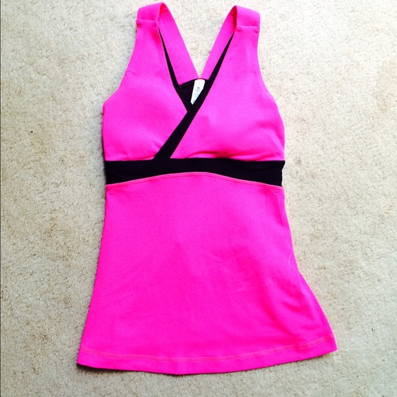 Lululemon hot pink workout top