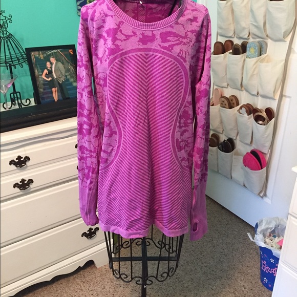 Lululemon sweater
