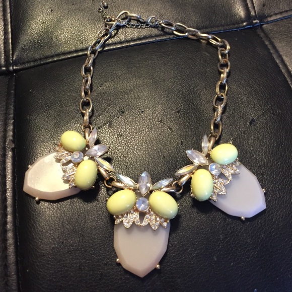 Statement necklace