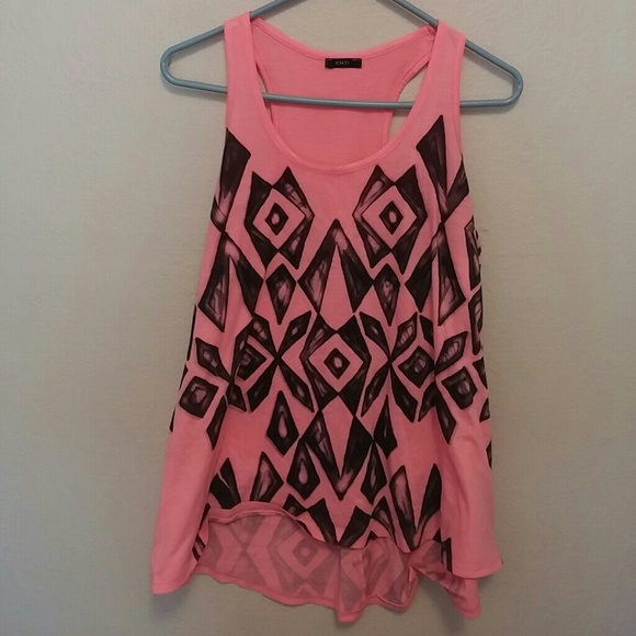 Kind of high low tank top.