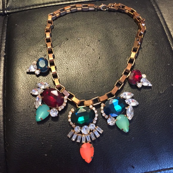 Statement necklace