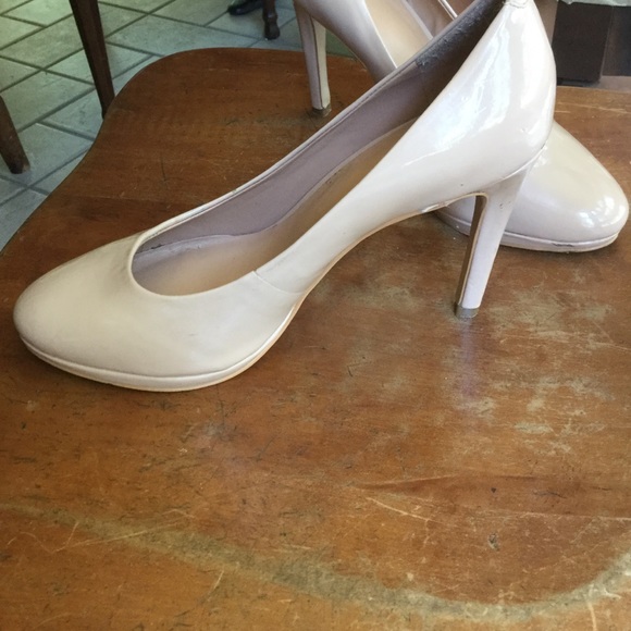 Heels - Picture 2 of 2