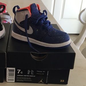 Jordans toddler size 7c perfect condition.