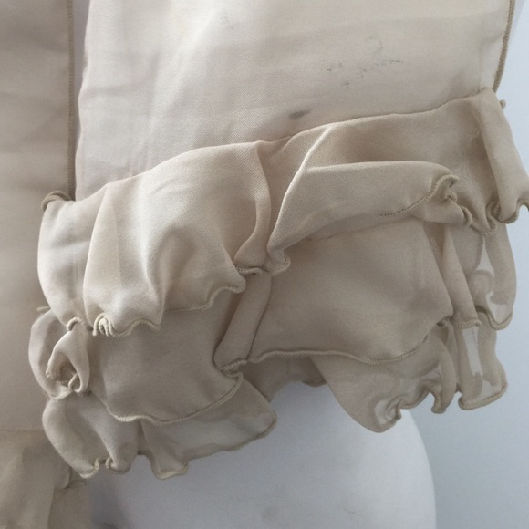 Set of two ruffle edge scarves - Picture 3 of 4