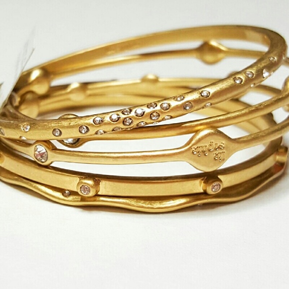 Gold bracelet set
