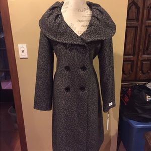 !!NEW ELEGANT CALVIN KLEIN COAT!!