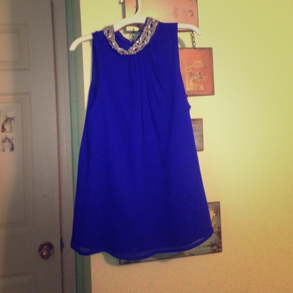 Blue top with beautiful neck detail