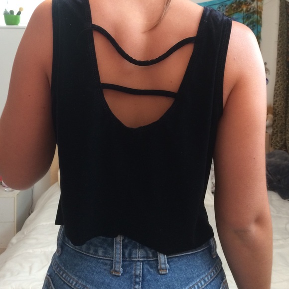 Black velvet Croptop - Picture 2 of 2