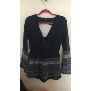 black and gray flare long sleeve v neck romper