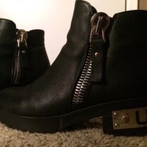 UNIF gosh boots.. RARE....