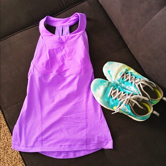 Lululemon high neckline top