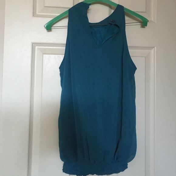 Ruffle tank top - Picture 2 of 4