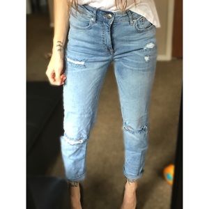 Distressed high waisted boyfriend jeans