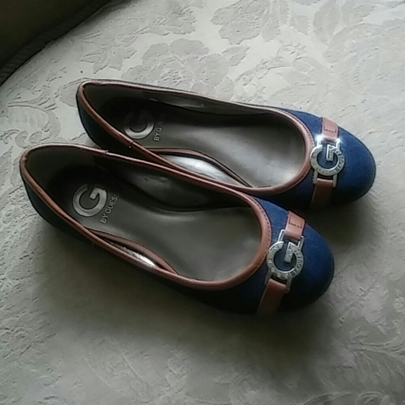Guess flat shoes