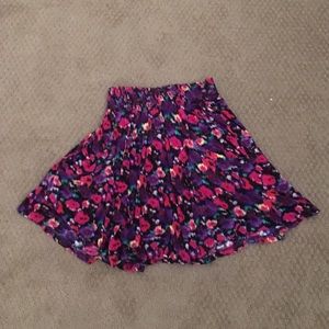 Skirt with pockets