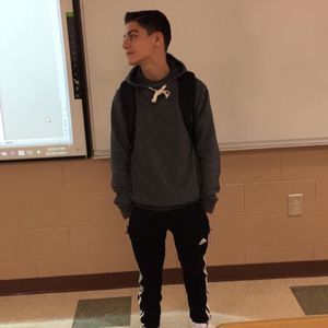 Meet your Posher, Elio