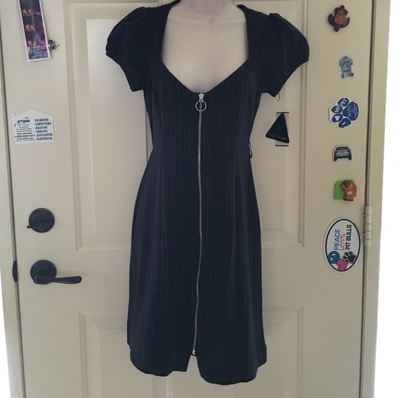 Size 9 zip front navy and brown dress