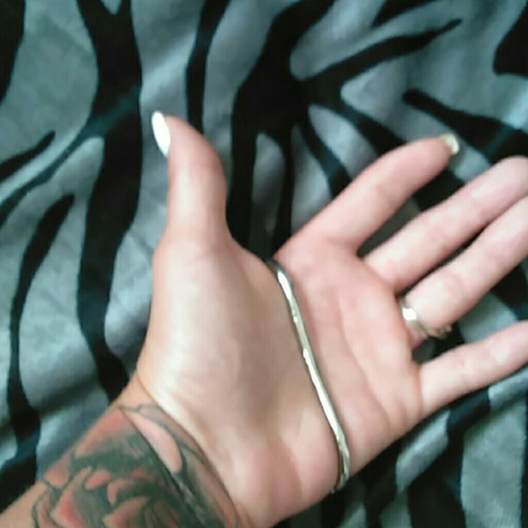 Hand bracelet - Picture 2 of 2