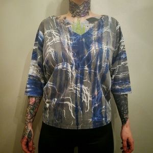 Vintage thunder & lightning shirt.