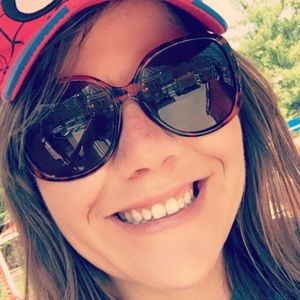 Meet your Posher, Jenifer